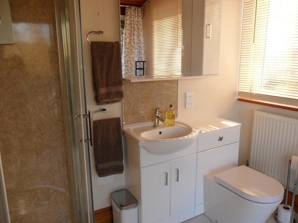 Bank Cottage B&B Newport Szoba fotó