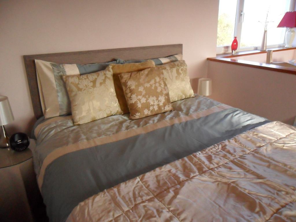 Bank Cottage B&B Newport Szoba fotó